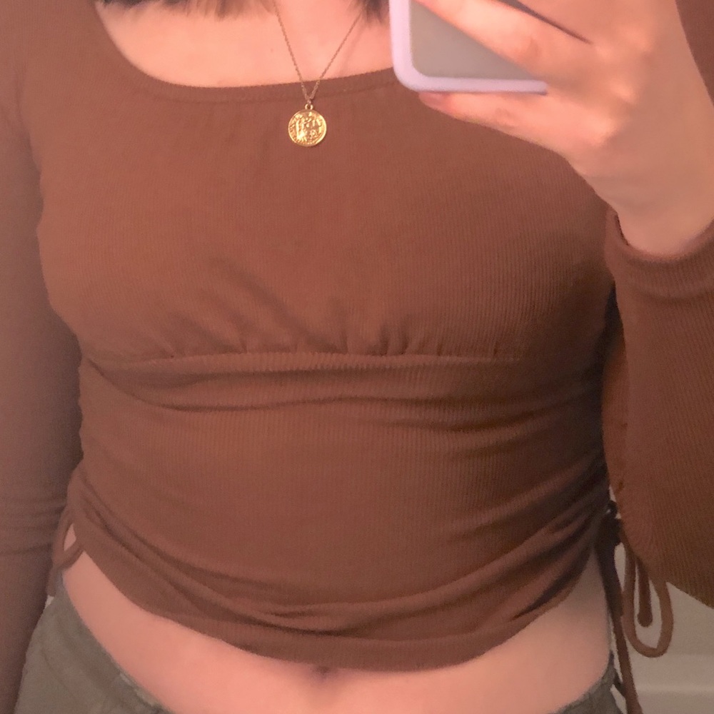 Active USA brown long sleeve, ruched front and cinched sides.